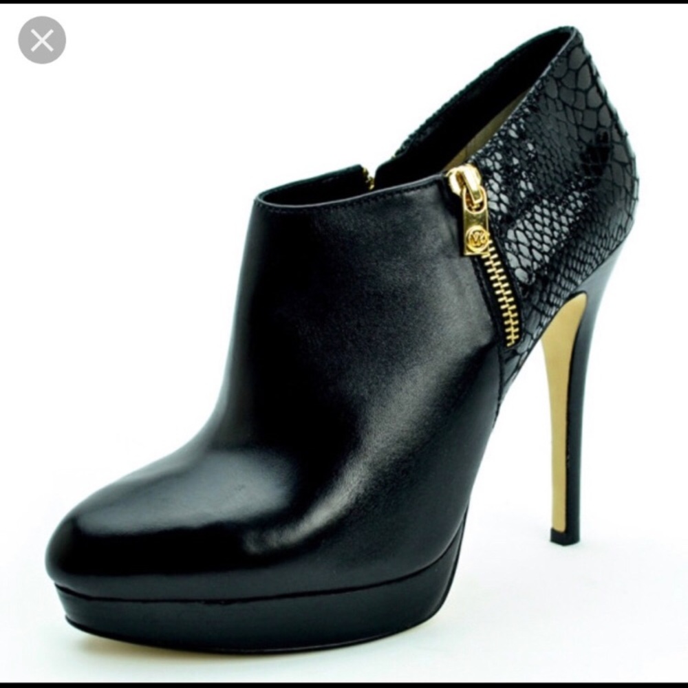 - Black Michael Kors booties. - Picture 5 of 6